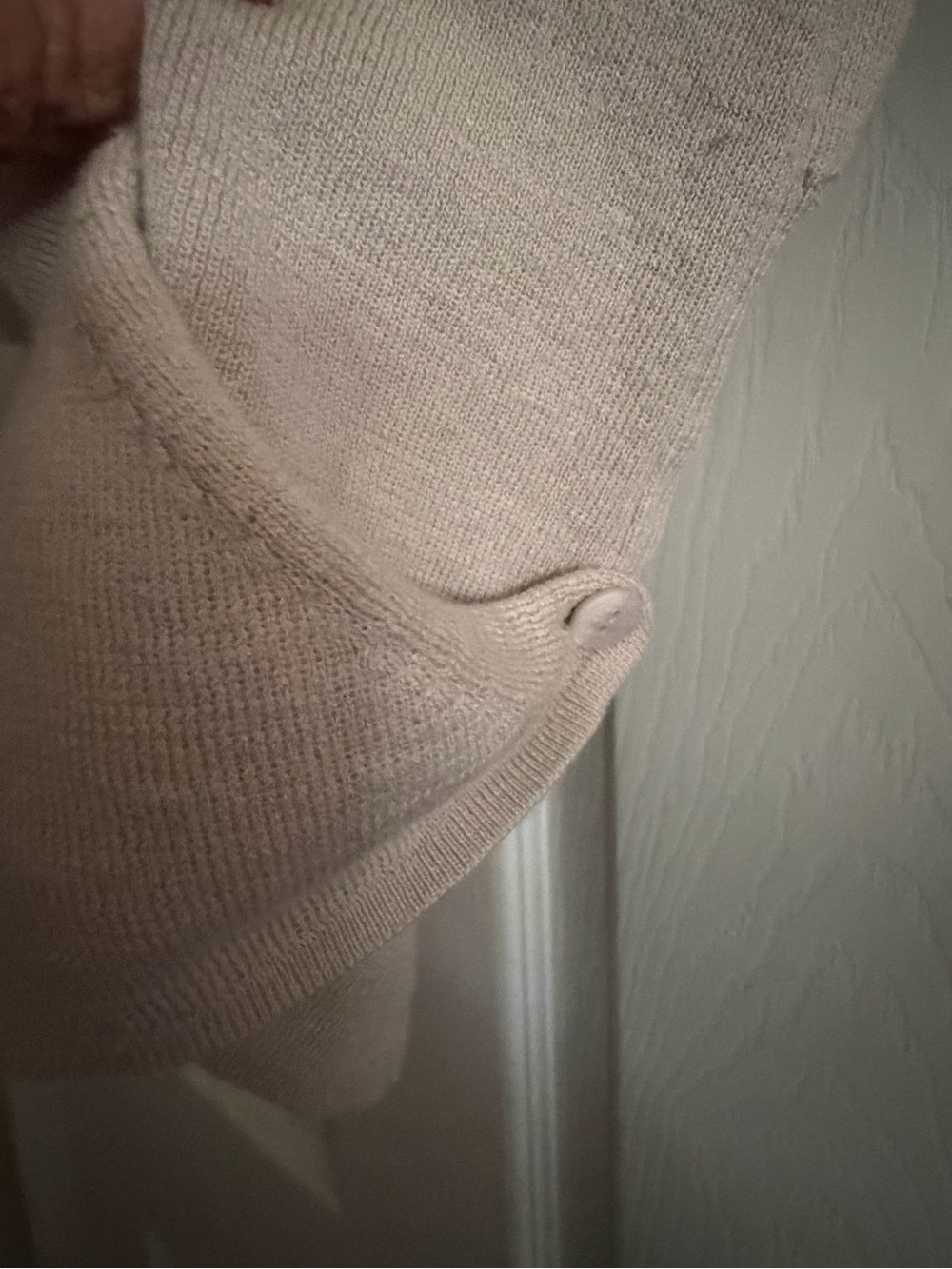 NIC+ZOE Cream Colored V Shaped wrapped Knit Sweater in XL - Picture 4 of 5